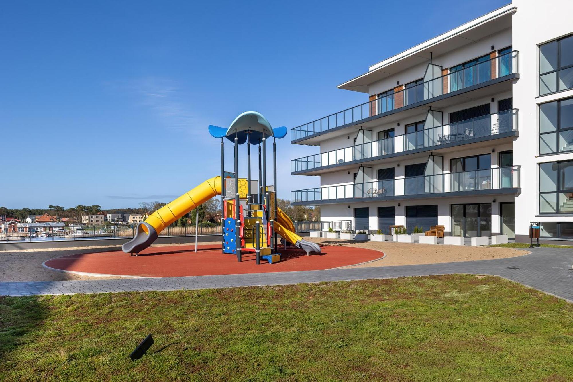 Wellness & Spa Resort Dziwnow Riverfront Apartments With Parking By Noclegi Renters Exterior photo