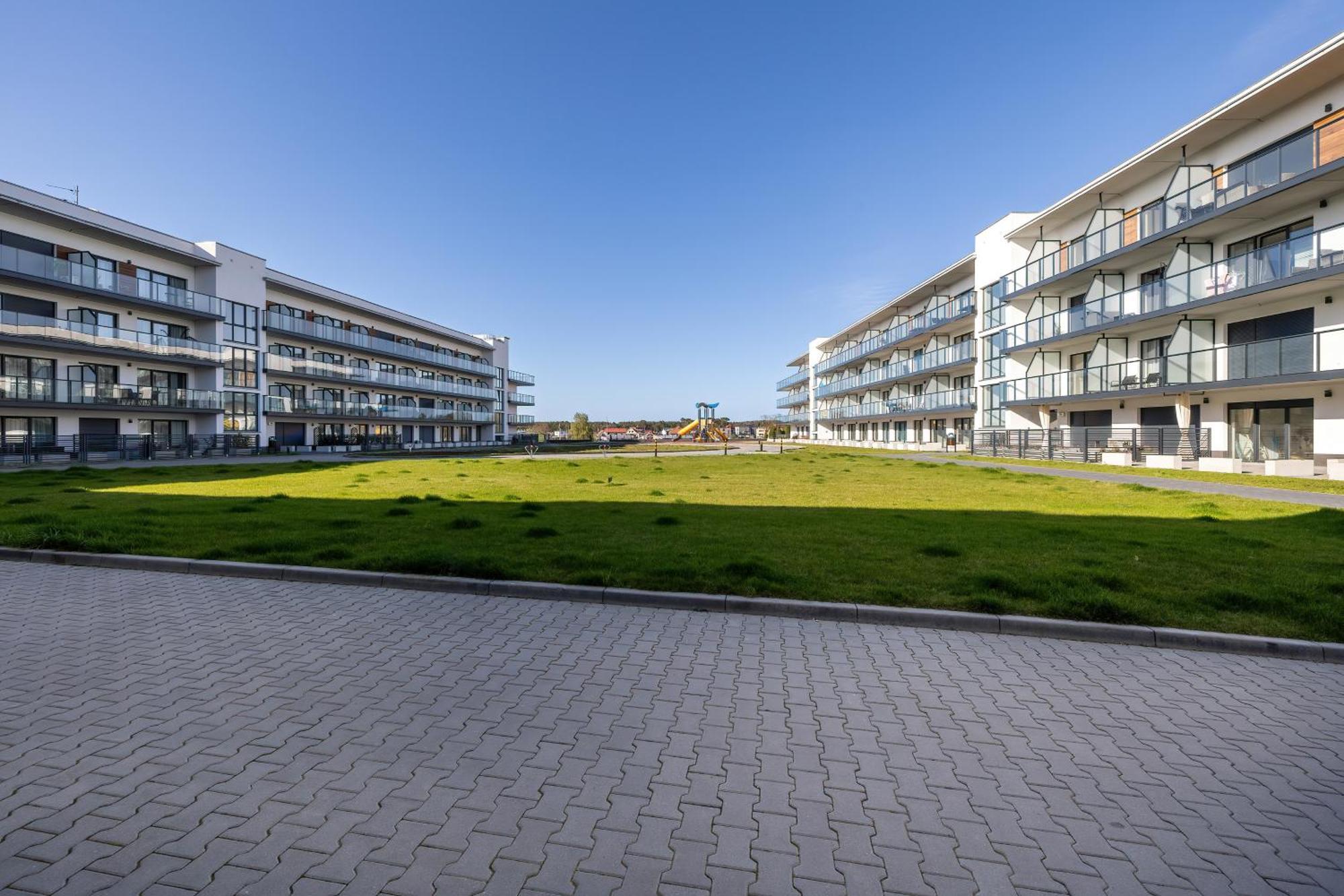 Wellness & Spa Resort Dziwnow Riverfront Apartments With Parking By Noclegi Renters Exterior photo